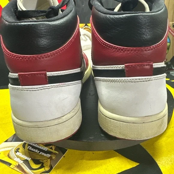 Nike Jordan 1 Retro Chicago 2020 size 12 - Picture 4 of 5
